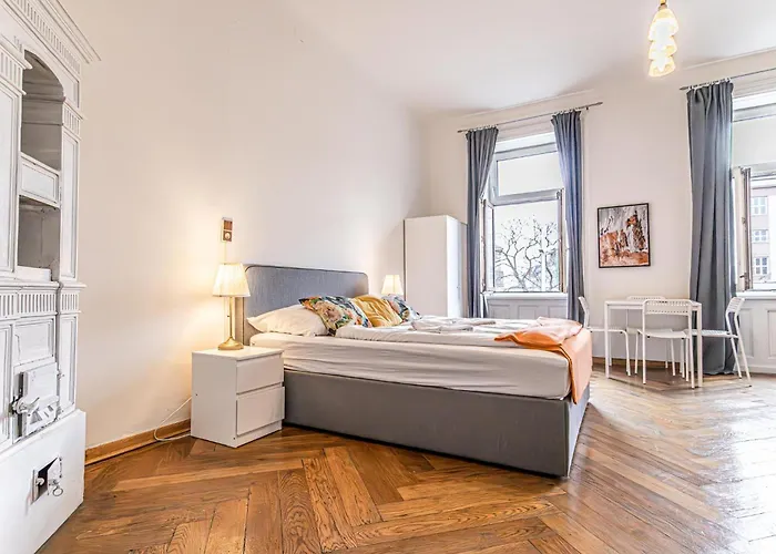 Gorgeous 1br Near Akh Hospital Apartment *
