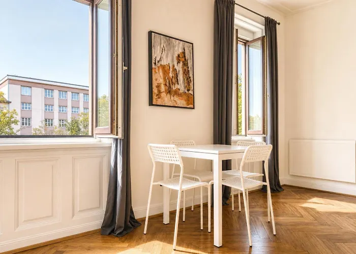 Gorgeous 1br Near Akh Hospital
