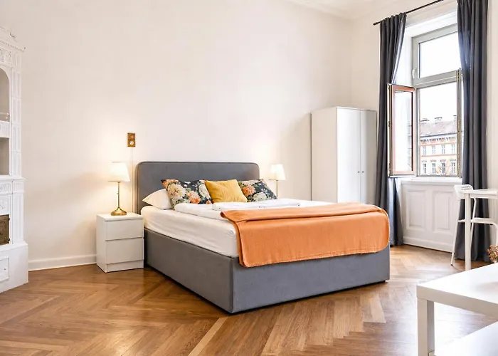 Apartment Gorgeous 1br Near Akh Hospital *