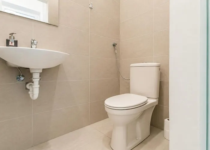 Apartment Gorgeous 1br Near Akh Hospital Vienna